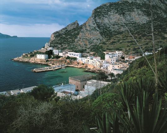 Cala Dogana a Levanzo